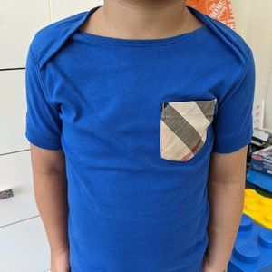 Boys Burberry Tee in Size 2Years